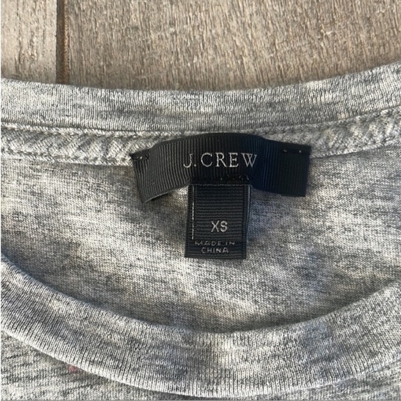 J. Crew Size XS Gray Pretzel T-Shirt - Picture 5 of 8